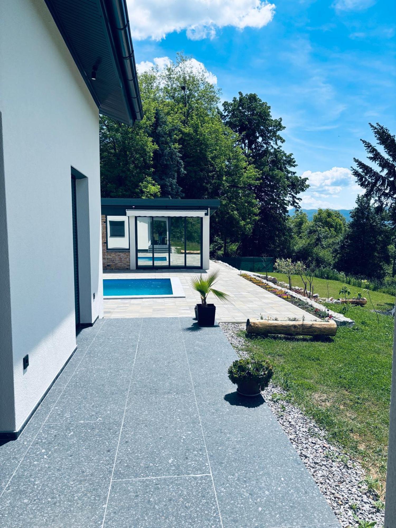Villa Silenzio *